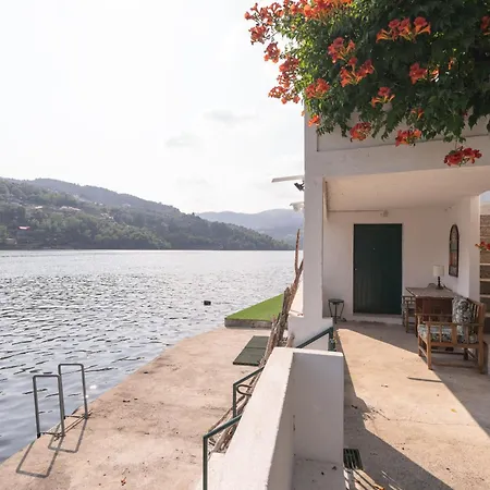 Вилла Feel Discovery Casa Do Rio Douro Valley Рибадору