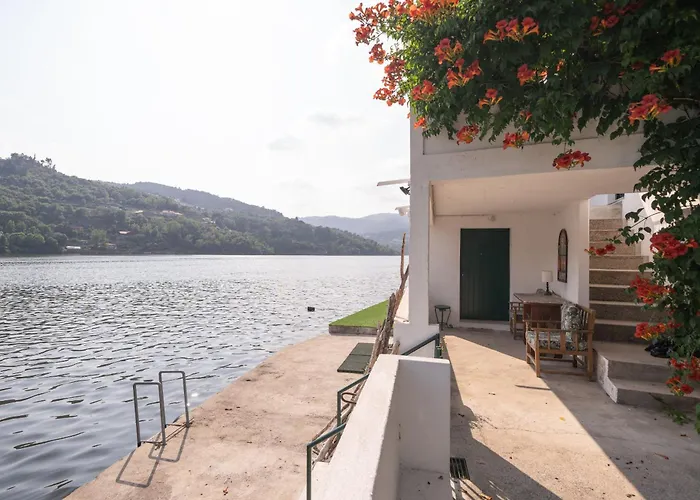 Вилла Feel Discovery Casa Do Rio Douro Valley Рибадору